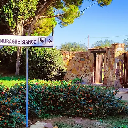 Nuraghe Bianco Nocleg ze śniadaniem