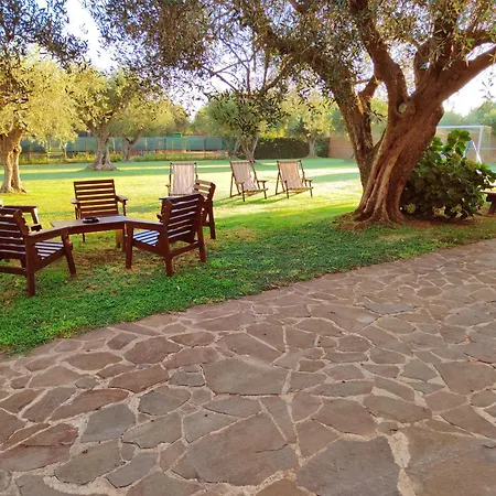 Nuraghe Bianco Bed & Breakfast Santa Maria la Palma