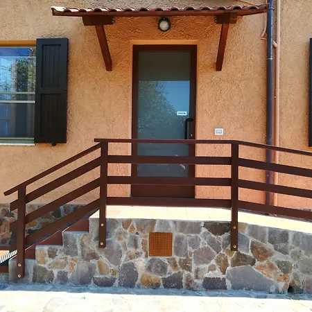 Bed & Breakfast Nuraghe Bianco 3*