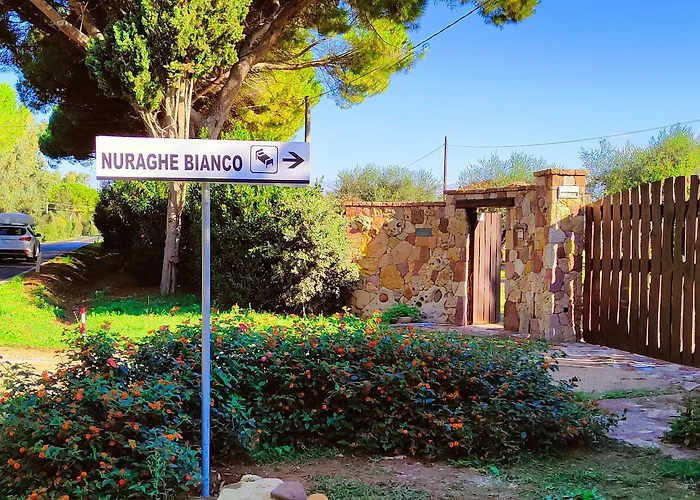 Nuraghe Bianco Bed and breakfast